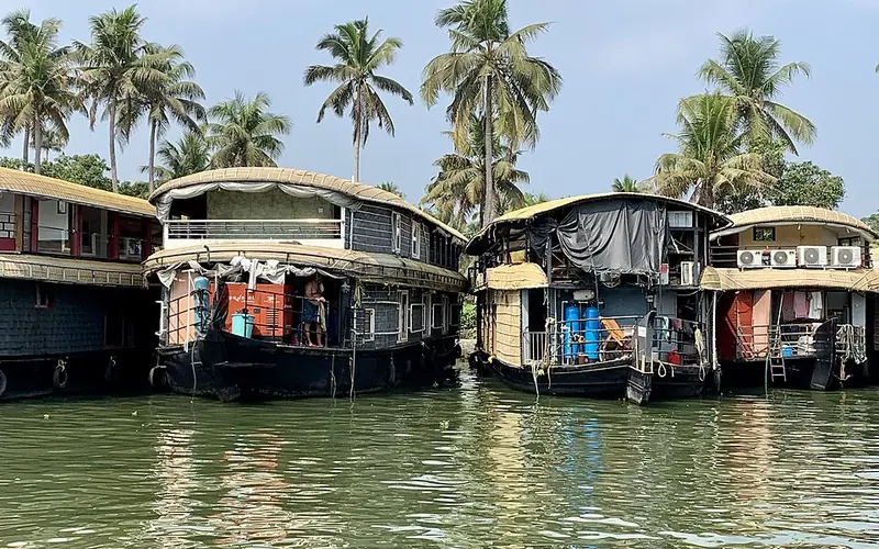 Kerala Alleppey Houseboat Tour Package